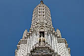 Bangkok Wat Arun - The top section of the Phra Prang with the Hindu god Indra on his three-headed elephant Erawan. 